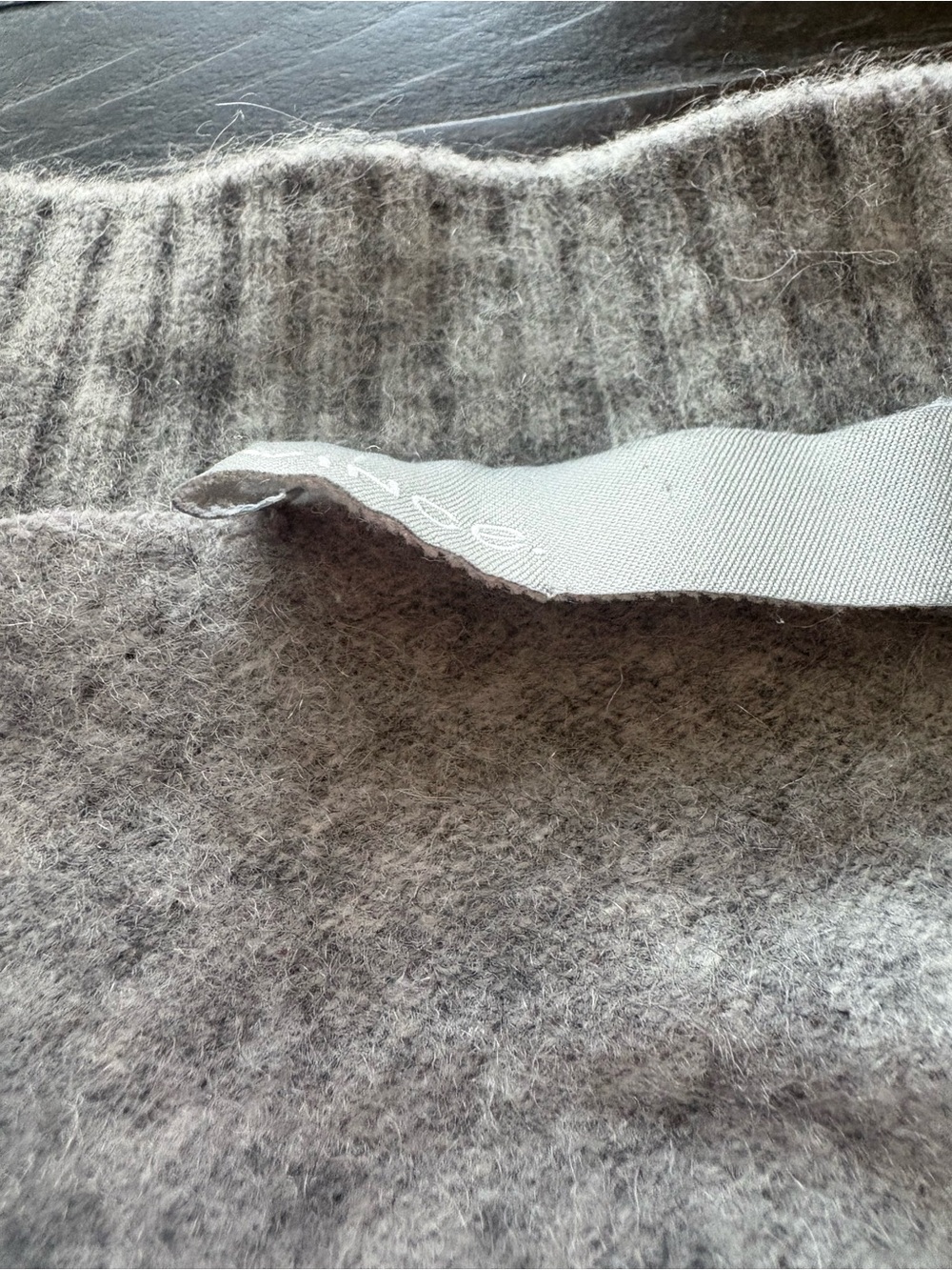 Vince 100% Cashmere Asymmetric Side Tie Sweater Women’s M Gray Crewneck - Picture 9 of 14